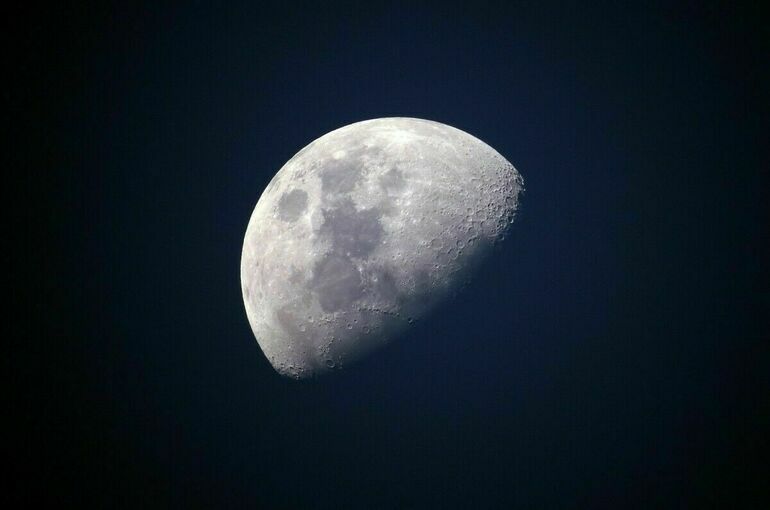 Луноход «Прагьян» обнаружил серу на Луне