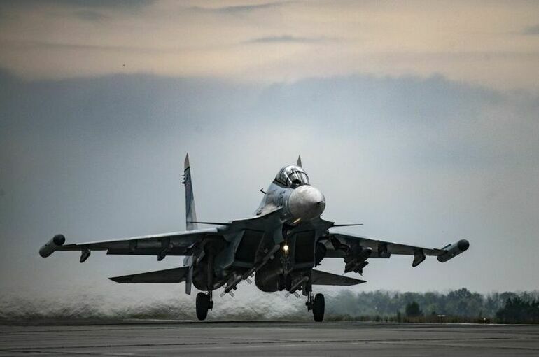 Экипаж российского Су-30 уничтожил катер ВСУ с экипажем в Черном море