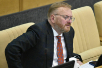 Милонов призвал ужесточить наказание за объезд пробок по обочинам