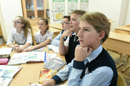 В Минздраве объяснили, как школьникам правильно кашлять и чихать