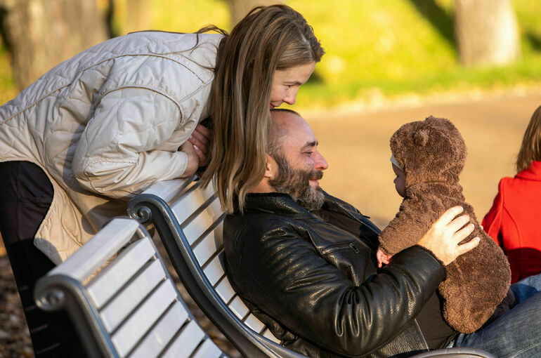 В России предложили провести кампанию для мотивации к рождению детей