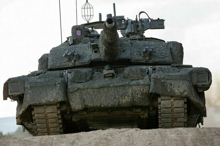 Минобороны Британии подтвердило уничтожение танка Challenger 2 в зоне СВО