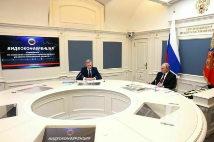 Путин поручил продумать план восстановления Смоленской крепостной стены