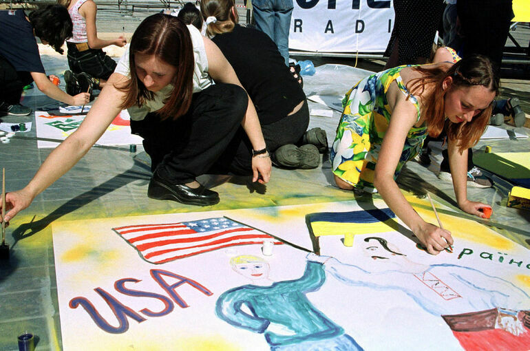 «Украине готовят судьбу колонии Запада?»