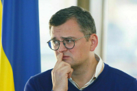 Министр обороны ФРГ счел неуместным тон заявлений главы МИД Украины