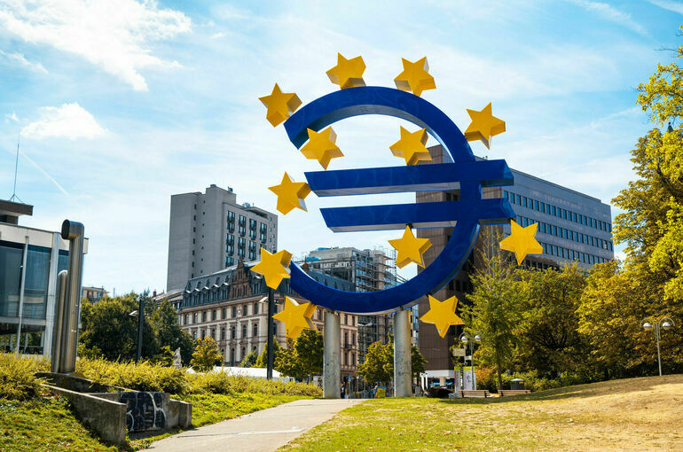 Европейский ЦБ повысил базовую процентную ставку до 4,5%