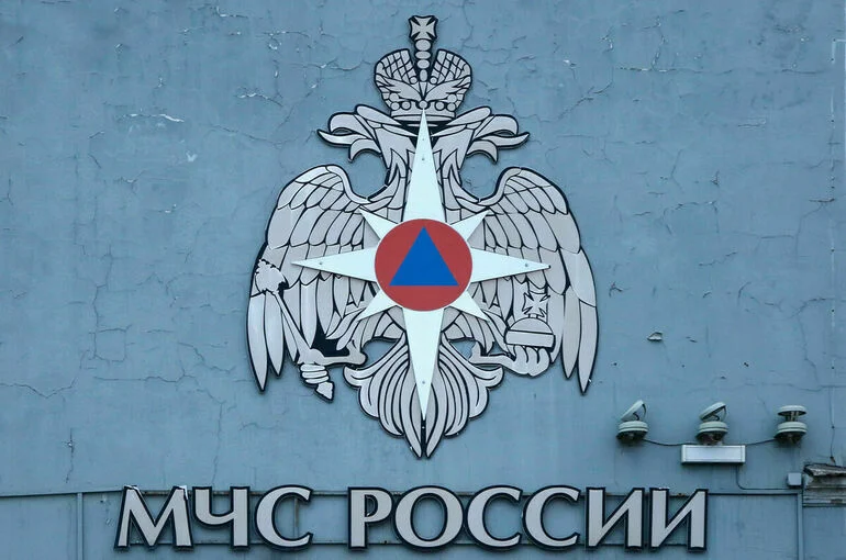 В Якутии на детей обрушилась бетонная плита