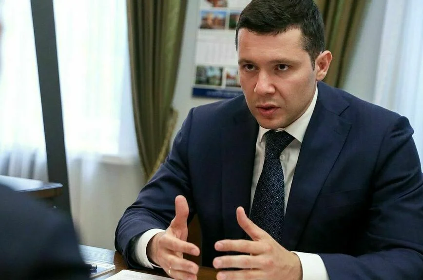 Антон Алиханов