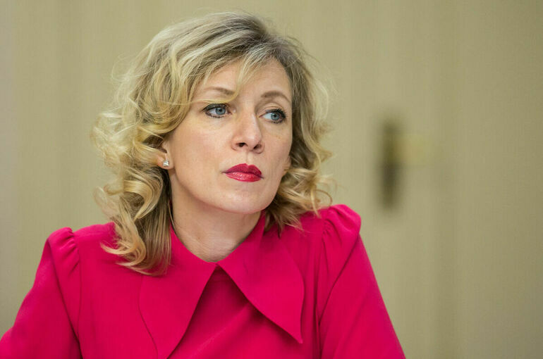 Захарова: Зеленский понимает, что стал «дьяволом Украины»