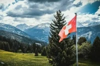 Власти Швейцарии отклонили инициативу по реэкспорту своего оружия на Украину