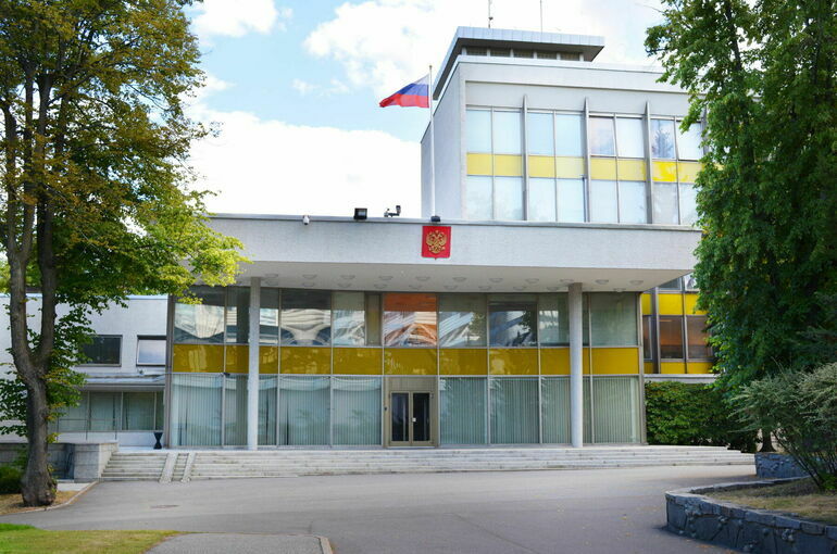 Посольство России направило ноту в МИД Швеции из-за осквернения памятного камня