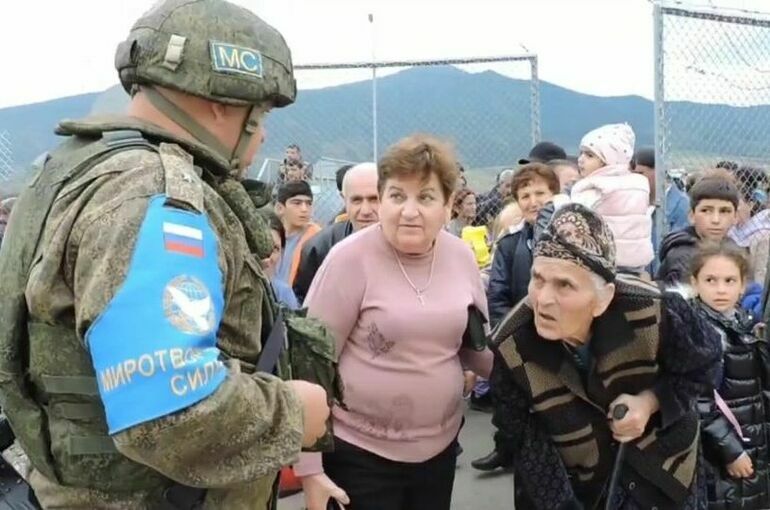 Шойгу: Российские миротворцы помогли избежать большего числа жертв в Карабахе