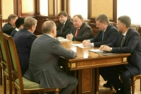 Глава Ингушетии Махмуд-Али Калиматов встретился с представителями Банка России