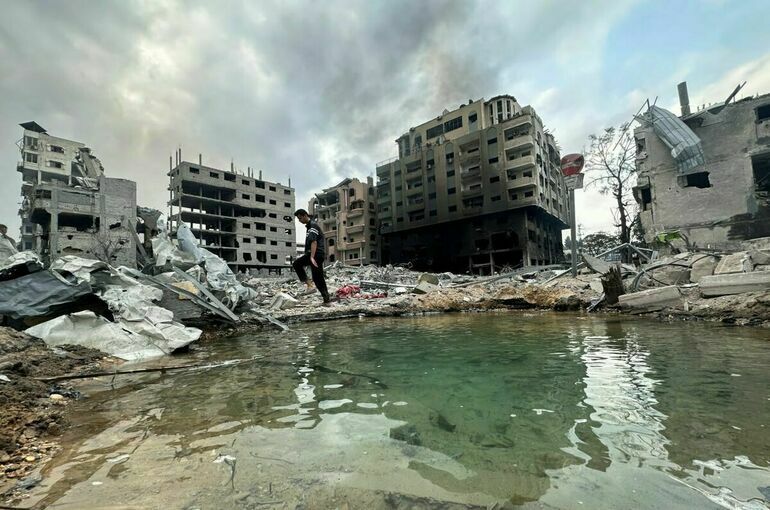 Как события в Израиле повлияют на нефтяной рынок и американскую помощь Украине