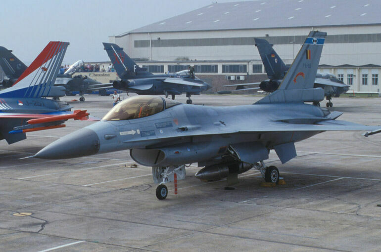 Бельгия отправит Украине самолеты F-16 к 2025 году