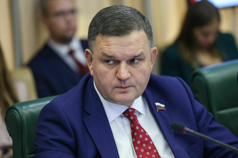 Перминов стал первым зампредом Комитета Совета Федерации по Регламенту