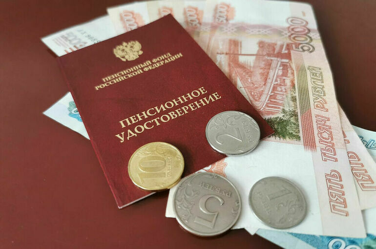 Пенсии неработающих россиян в 2025 году повысят два раза
