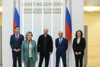 Святенко и Чернышев провели для будущих паралимпийцев экскурсию по Совфеду