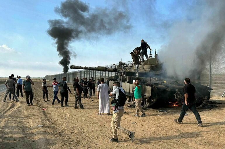 В ХАМАС заявили о запуске 150 ракет по израильскому городу Ашкелон