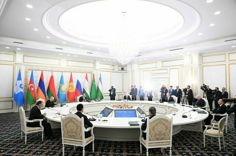 Путин заявил, что Россия реализует все свои планы развития