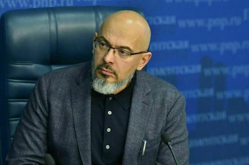 Николай Николаев. 