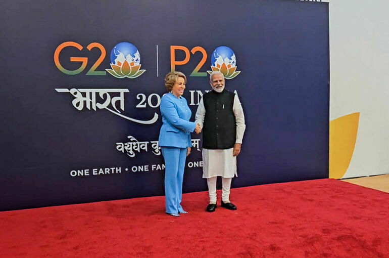 Матвиенко встретилась с премьером Индии на парламентском саммите G20 