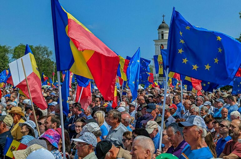 Песков: Молдавия «переняла бациллу Украины» относительно членства в СНГ