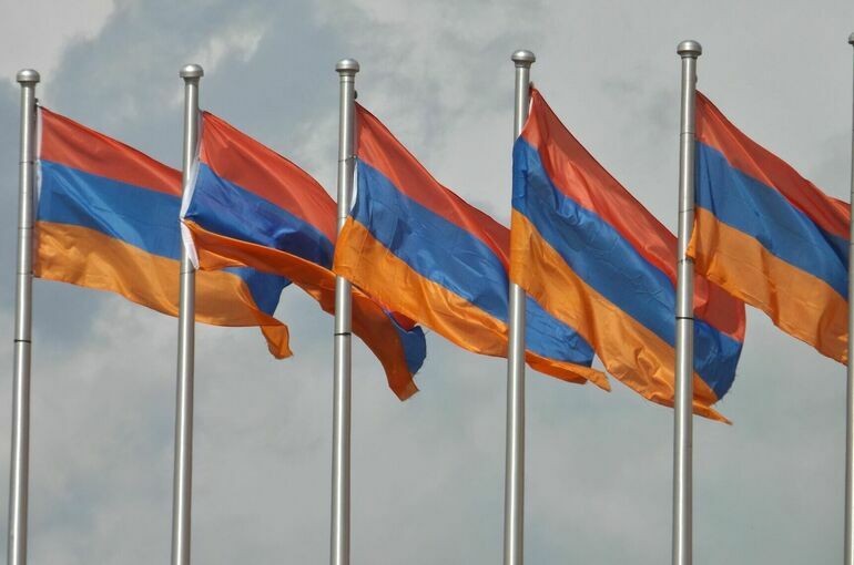 Песков назвал причину рекордного роста экономики Армении