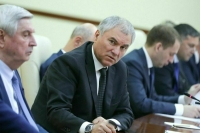 Володин поручил исключить нормы о сплошных рубках из проекта об охране Байкала