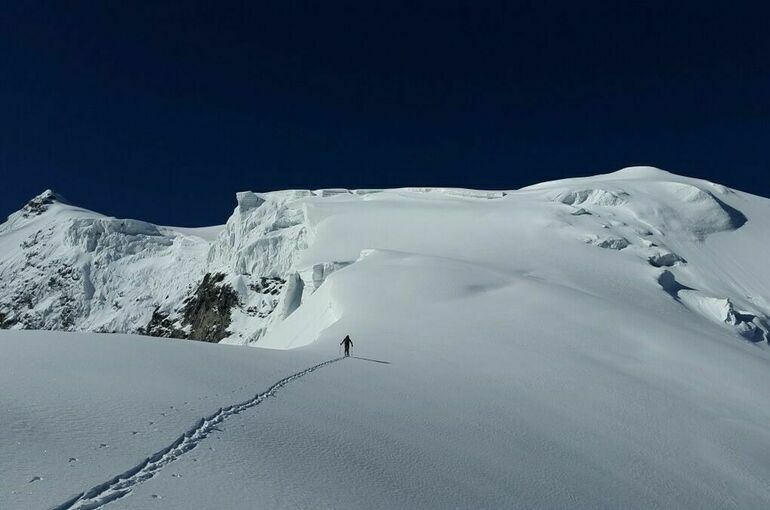 Чемпионка России по альпинизму погибла при восхождении в Гималаях