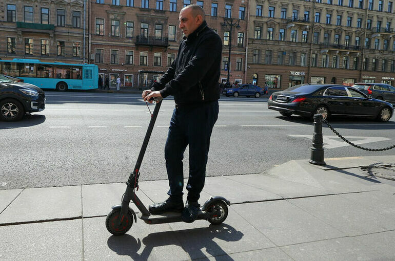 В Москве хотят идентифицировать пользователей самокатов