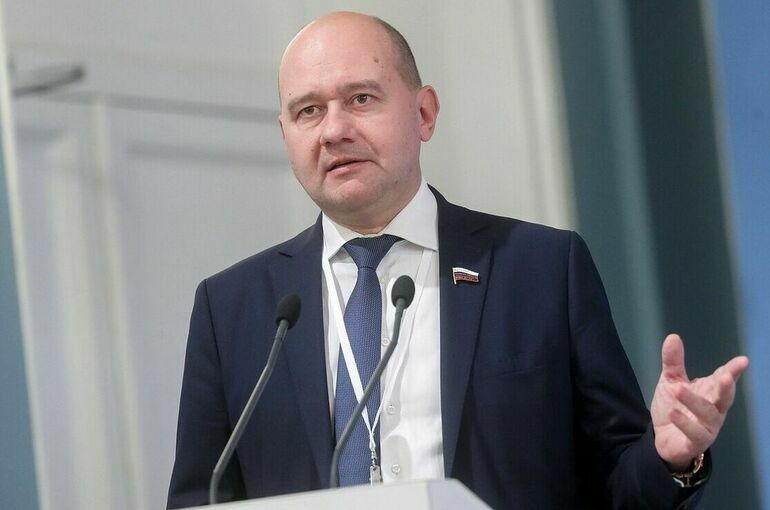Депутат Леонов назвал цель поправок о выполнении обещаний застройщиками