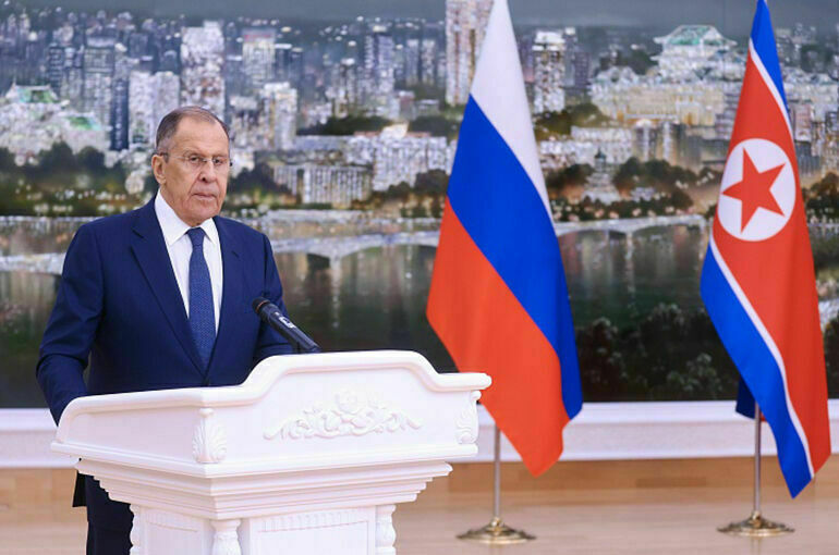 Лавров заявил о качественно новом уровне отношений России и КНДР