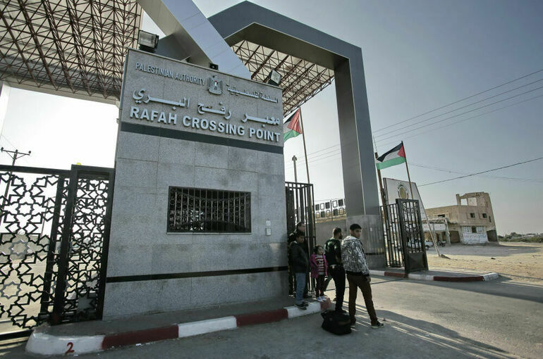 На границе Египта с Газой открылся КПП для доставки гуманитарной помощи