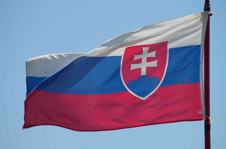 Роберт Фицо официально вступил в должность премьера Словакии