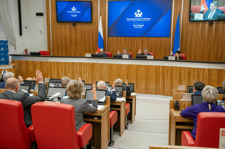 На Ямале приняли закон о волонтерстве