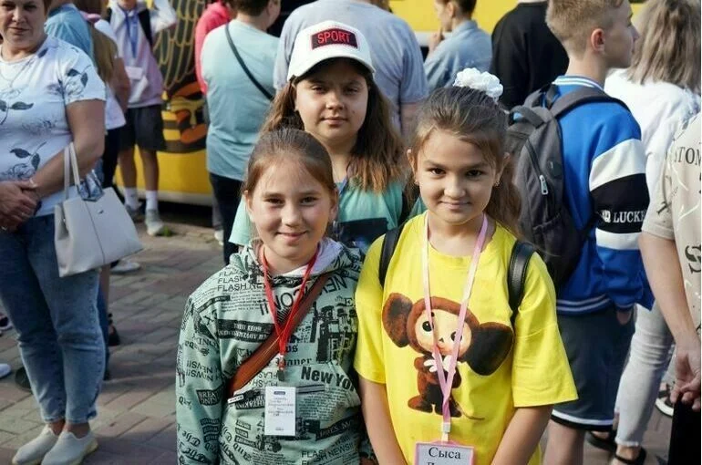 Школьники из подшефных краю территорий Луганской Народной Республики отдохнули в оздоровительных лагерях у моря.
