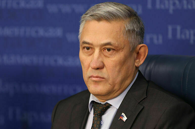 Валяев объяснил цель изменений в закон о гражданстве