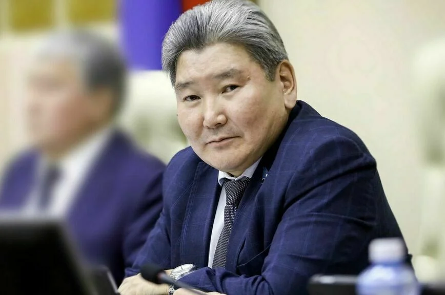 Юрий Николаев. 