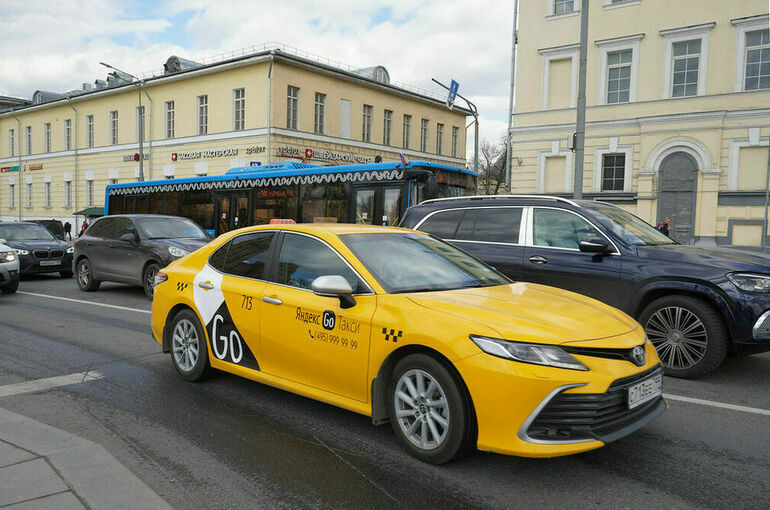 В Госдуму внесли законопроект о локализации автомобилей для такси