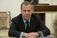 Медведев уличил Украину в отправке на фронт «черт-те кого»