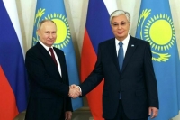 Песков назвал визит Путина в Казахстан успешным для двусторонних отношений