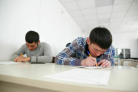 Цену экзаменов для мигрантов предложили снизить до 1 тысячи рублей