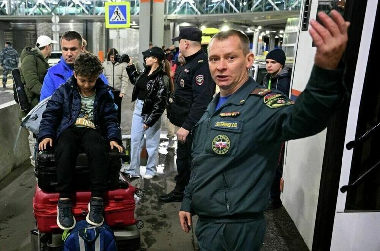 В Минздраве назвали удовлетворительным состояние 98 покинувших Газу россиян