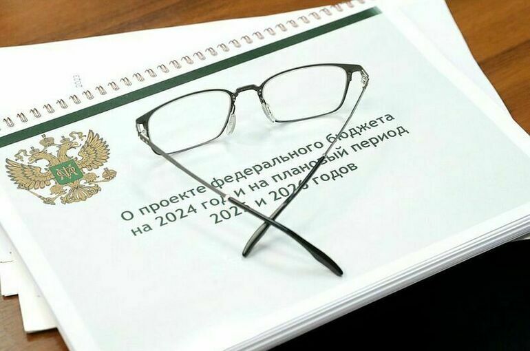 На поддержку россиян добавили 2 триллиона рублей