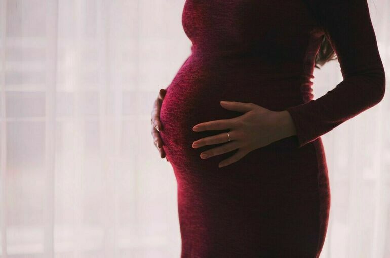 Беременным женщинам предложили дать право на соцпомощь