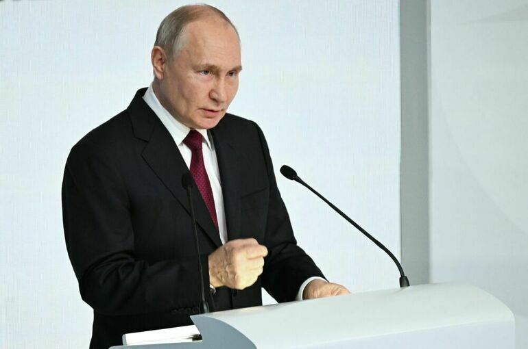 Путин назвал антикультурной политику «отмены России»