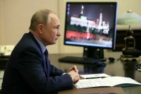 Песков сообщил, что Путин добрался до работы в Кремль до снегопада