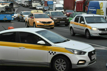Таксистам предлагают расширить возможность работы за пределами «своих» регионов