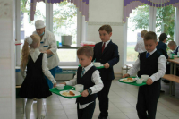 Госдума ждет от Роспотребнадзора информацию о качестве питания в школах